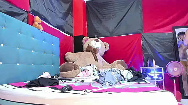 Snapshot of daamonxxx19 chatting on 12, 3, 2025 daamonxxx19 online show from 12, 3, 2025