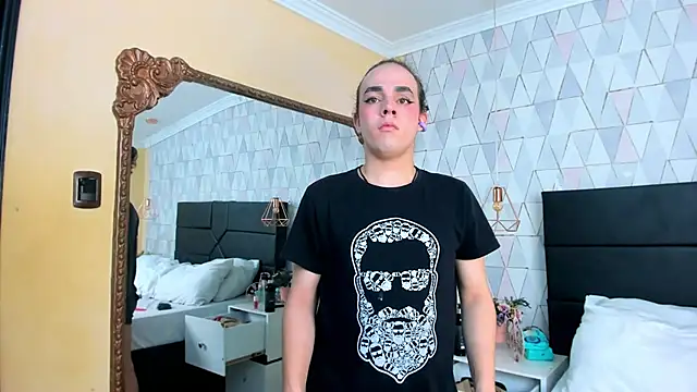 JustinePerry online show from 11, 4, 2026