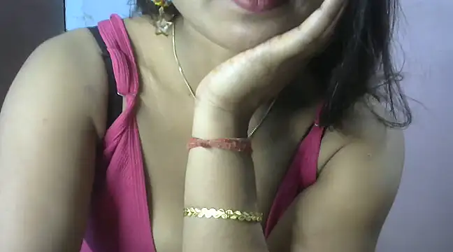 Snapshot of Hot_indiangirl chatting on 6, 1, 2025 Hot indiangirl online show from 6, 1, 2025