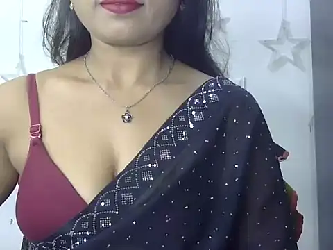 Snapshot of Hot_indiangirl chatting on 8, 11, 2025 Hot indiangirl online show from 8, 11, 2025