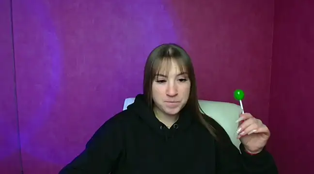 Evelina GG online show from 5, 1, 2025