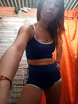 Snapshot of samy-blonde chatting on 25, 2, 2025 samy-blonde online show from 25, 2, 2025