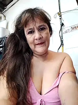 Snapshot of DirtyStefaniax chatting on 3, 10, 2025 DirtyStefaniax online show from 3, 10, 2025