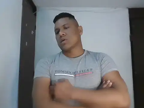 Snapshot of latinblack01 chatting on 10, 11, 2025 latinblack01 online show from 10, 11, 2025