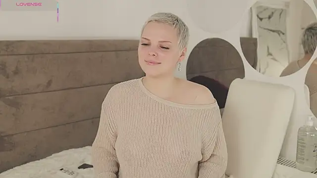 LikaBerry1 online show from 30, 9, 2025