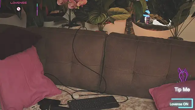 LikaBerry1 online show from 24, 10, 2025