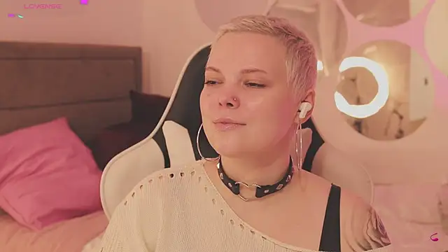 LikaBerry1 online show from 18, 1, 2026