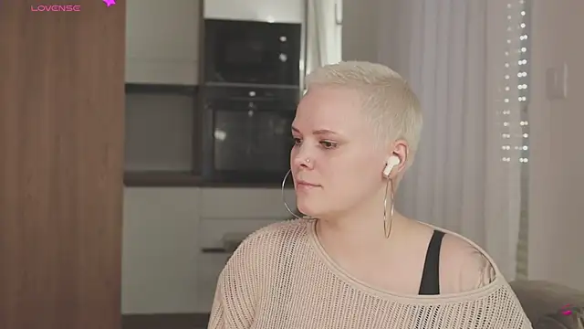 LikaBerry1 online show from 11, 4, 2026