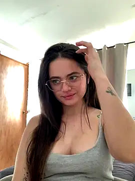 Ambershy18  online show from 21, 11, 2025