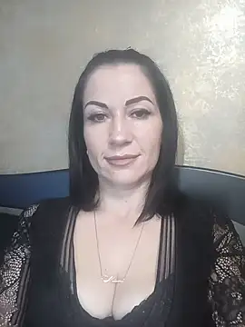 FireLily332 online show from 9, 1, 2025