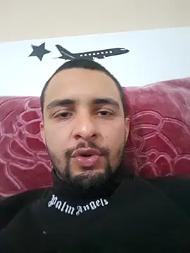 Snapshot of Hazembahloul chatting on 4, 2, 2026 Hazembahloul online show from 4, 2, 2026