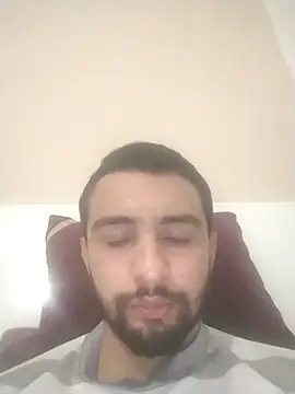 Snapshot of Hazembahloul chatting on 14, 3, 2026 Hazembahloul online show from 14, 3, 2026