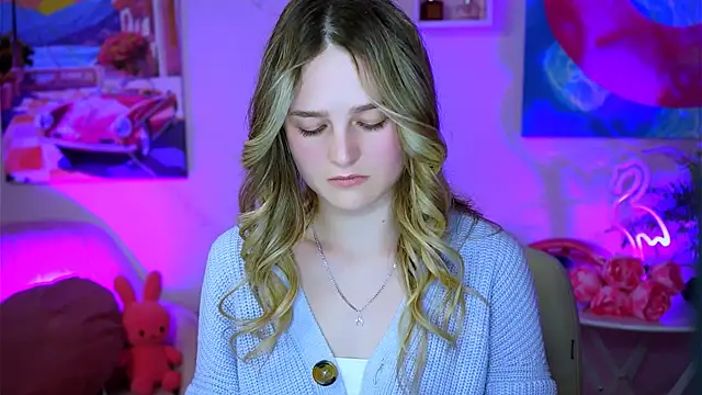 DeboraLarson online show from 9, 2, 2025