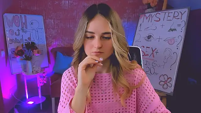 DeboraLarson online show from 21, 2, 2025