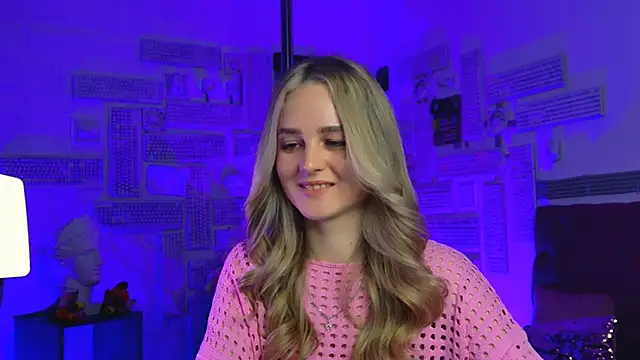 DeboraLarson online show from 13, 3, 2025