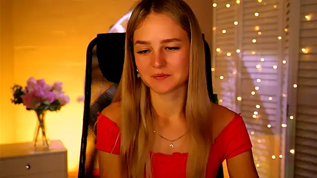 DeboraLarson online show from 14, 11, 2025