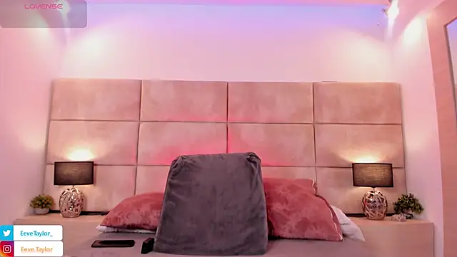 Eevee Taylor online show from 26, 5, 2026