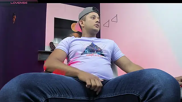 Snapshot of Marcos_garcias chatting on 7, 3, 2025 Marcos garcias online show from 7, 3, 2025