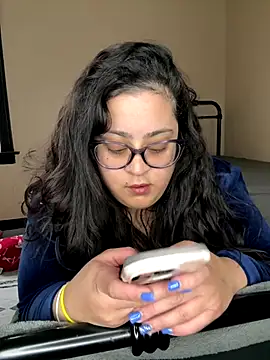 tillymarie34 online show from 18, 11, 2025