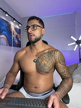 Snapshot of LiamGarcia1 chatting on 19, 5, 2026 LiamGarcia1 online show from 19, 5, 2026