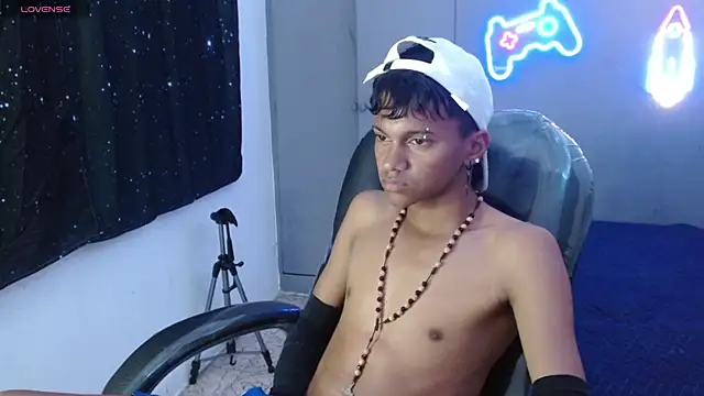 loistwink  online show from 11, 2, 2025