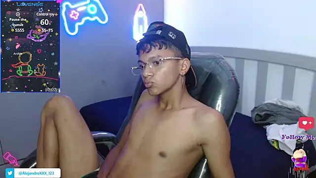 loistwink  online show from 6, 3, 2025