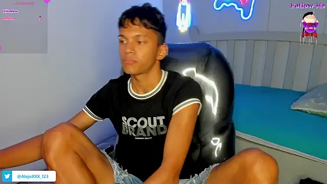 loistwink  online show from 4, 11, 2025