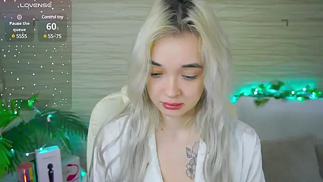 Ashley S online show from 10, 3, 2025