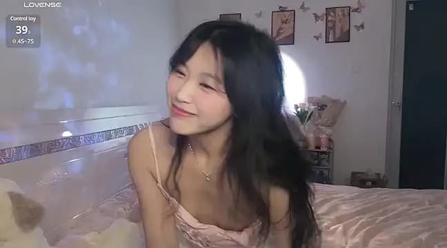 Snapshot of Luminous163 chatting on 3, 1, 2025 Luminous163 online show from 3, 1, 2025