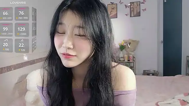 Snapshot of Luminous163 chatting on 5, 1, 2025 Luminous163 online show from 5, 1, 2025