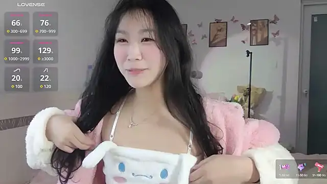 Snapshot of Luminous163 chatting on 8, 2, 2025 Luminous163 online show from 8, 2, 2025