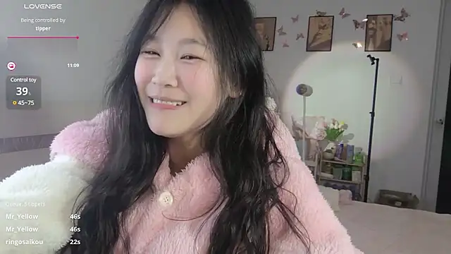 Snapshot of Luminous163 chatting on 15, 2, 2025 Luminous163 online show from 15, 2, 2025