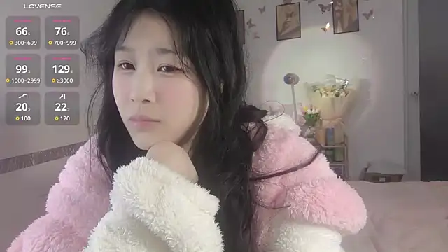 Snapshot of Luminous163 chatting on 17, 2, 2025 Luminous163 online show from 17, 2, 2025