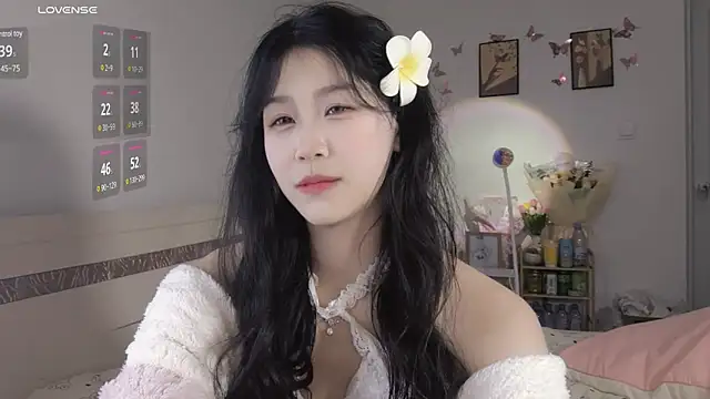 Snapshot of Luminous163 chatting on 25, 2, 2025 Luminous163 online show from 25, 2, 2025