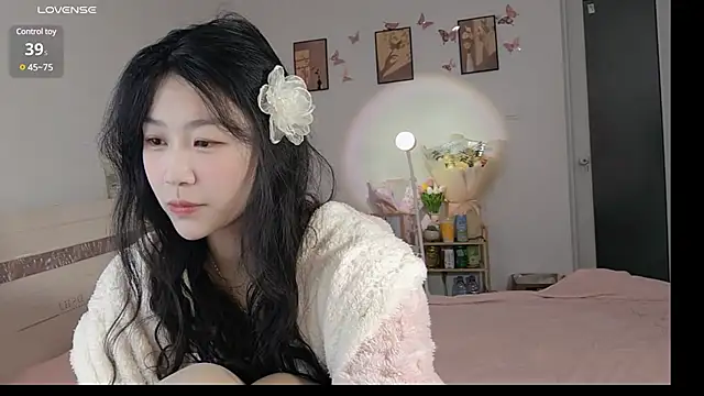 Snapshot of Luminous163 chatting on 1, 3, 2025 Luminous163 online show from 1, 3, 2025