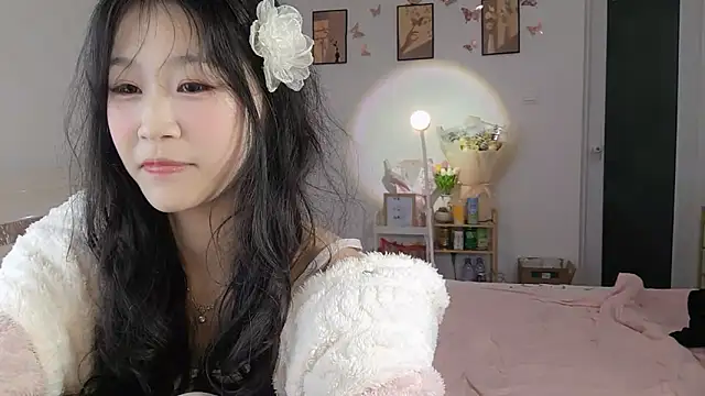 Snapshot of Luminous163 chatting on 2, 3, 2025 Luminous163 online show from 2, 3, 2025