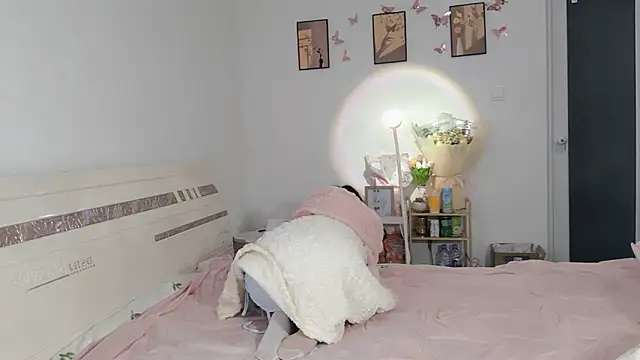 Snapshot of Luminous163 chatting on 3, 3, 2025 Luminous163 online show from 3, 3, 2025