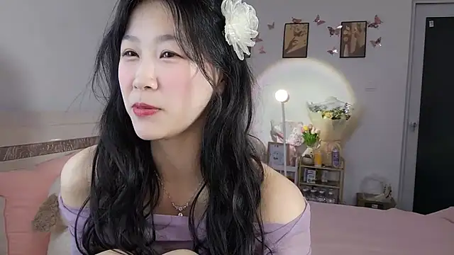 Snapshot of Luminous163 chatting on 8, 3, 2025 Luminous163 online show from 8, 3, 2025