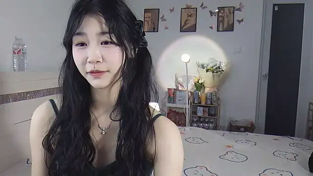 Snapshot of Luminous163 chatting on 20, 3, 2025 Luminous163 online show from 20, 3, 2025