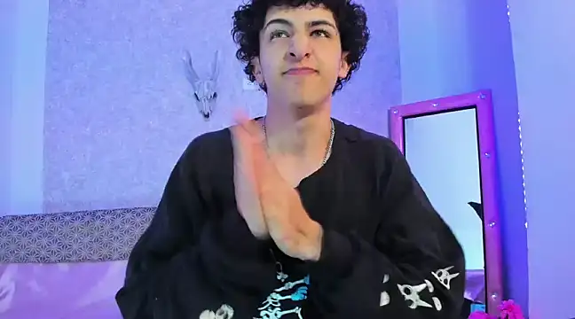 Kerverr  online show from 6, 3, 2025