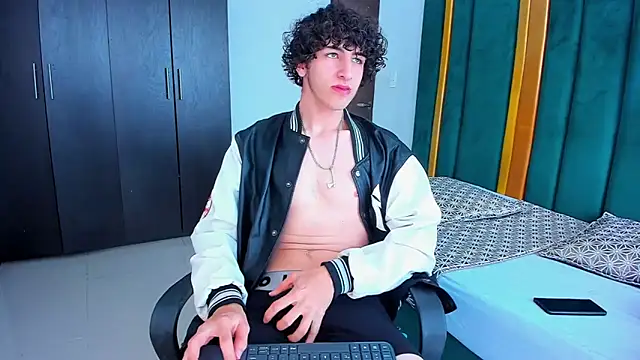 Kerverr  online show from 9, 9, 2025