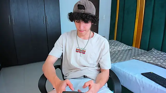 Kerverr  online show from 11, 9, 2025