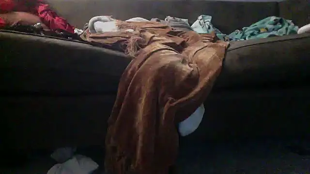 Snapshot of dirtything4u chatting on 12, 9, 2025 dirtything4u online show from 12, 9, 2025