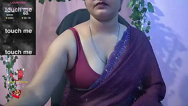 Snapshot of Pari-new chatting on 4, 4, 2026 Pari-new online show from 4, 4, 2026