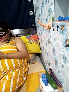 Snapshot of tina8th chatting on 18, 1, 2026 tina8th online show from 18, 1, 2026