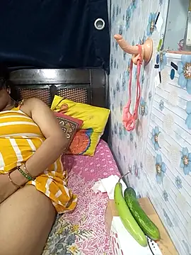 Snapshot of tina8th chatting on 31, 1, 2026 tina8th online show from 31, 1, 2026