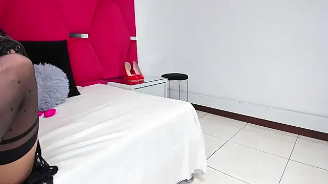 AmiraDulcee online show from 25, 9, 2025