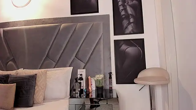 brenda nova18 online show from 29, 5, 2026