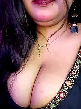 Suhanakhan00 online show from 8, 3, 2025