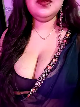 Snapshot of Suhanakhan00 chatting on 28, 4, 2026 Suhanakhan00 online show from 28, 4, 2026